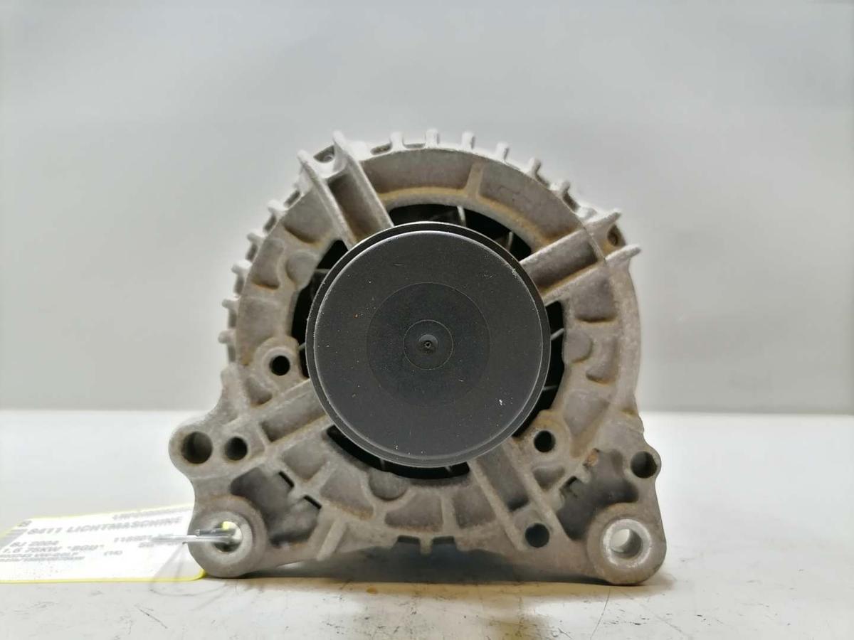 VW Golf 5 original Lichtmaschine Generator 1,6 75KW Bj.2004